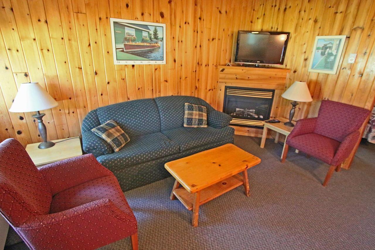 Colonial Bay Motel And Cottages Huntsville Luaran gambar