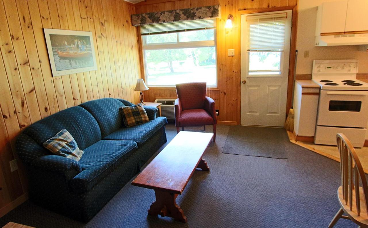 Colonial Bay Motel And Cottages Huntsville Luaran gambar
