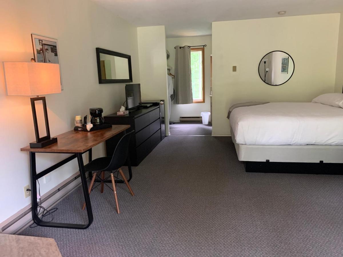 Colonial Bay Motel And Cottages Huntsville Luaran gambar