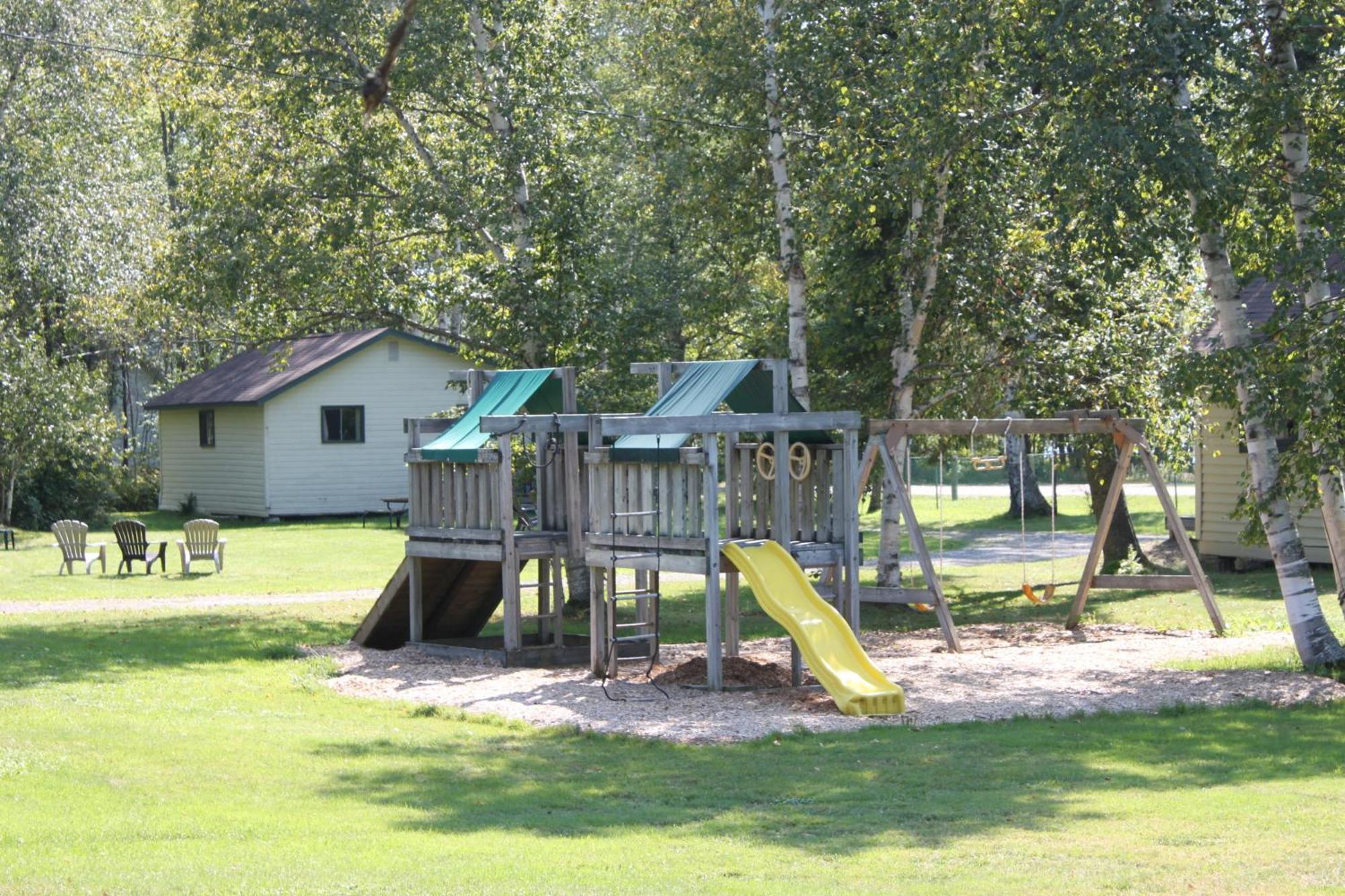 Colonial Bay Motel And Cottages Huntsville Luaran gambar