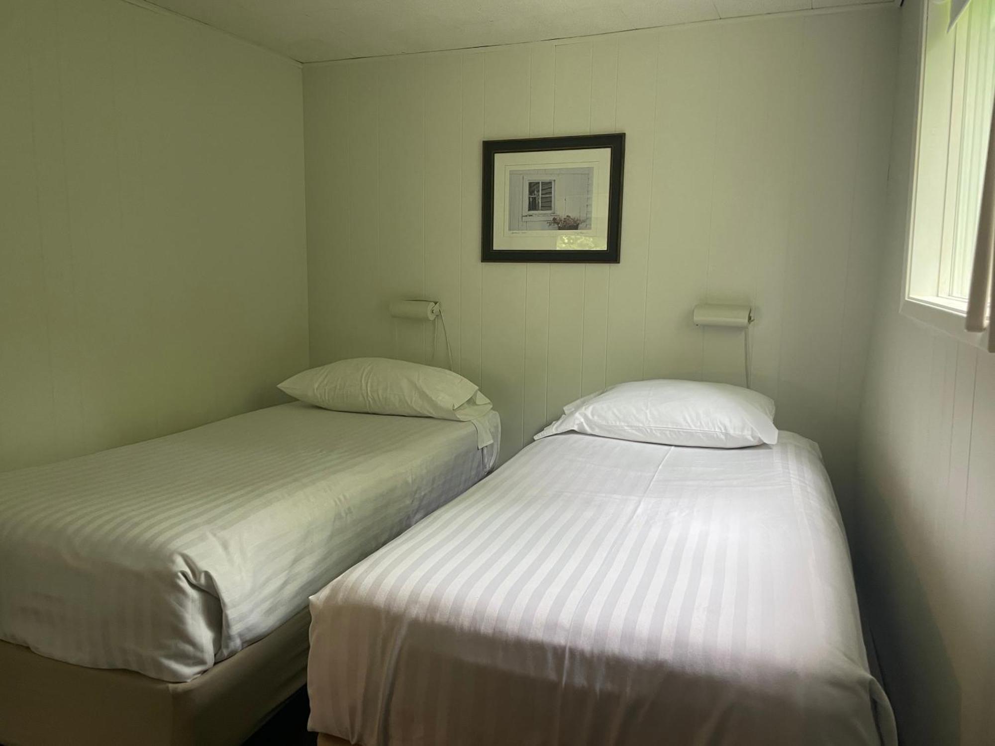 Colonial Bay Motel And Cottages Huntsville Luaran gambar