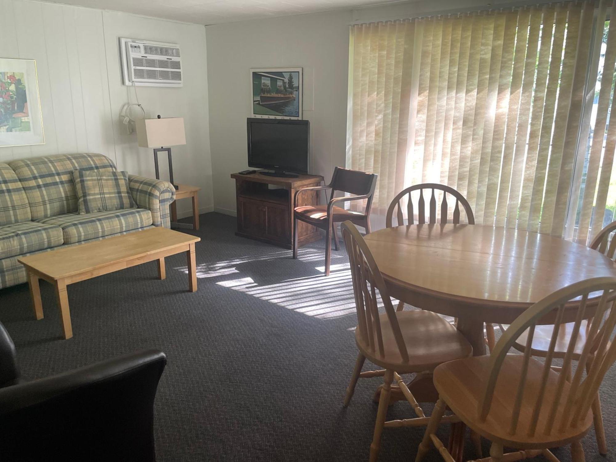 Colonial Bay Motel And Cottages Huntsville Luaran gambar